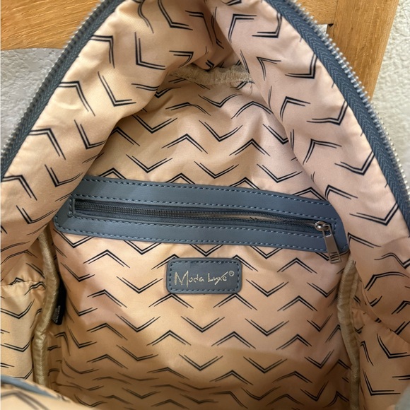 Moda Luxe Striped Mini Backpack NEW - Picture 5 of 6